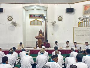 Perkuat Rohani, Lapas Narkotika Kelas IIA Bandar Lampung Laksanakan Kegiatan Pengajian Rutin Malam Jum’at bagi Petugas dan Warga Binaan Pemasyarakatan