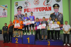 Turnamen Kapolda Cup Badminton Presisi Polda Lampung 2024 Ditutup, Tim Polda Presisi Juara 1 Beregu Instansi