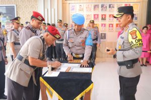 Jabatan Kasat Reskrim Polresta Bandar Lampung dan Kapolsek Teluk Betung Timur Diserahterimakan