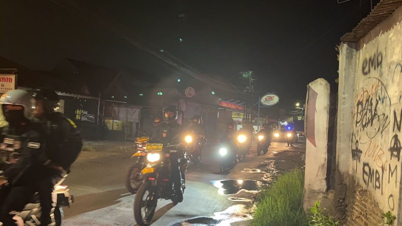 Malam Libur, Patroli Polisi di Bandar Lampung Sasar Pemukiman Penduduk hingga Kantor Penyelenggara Pemilu